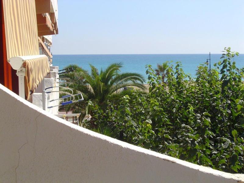 Отель Alpen1 Voramar Пеньискола Экстерьер фото
